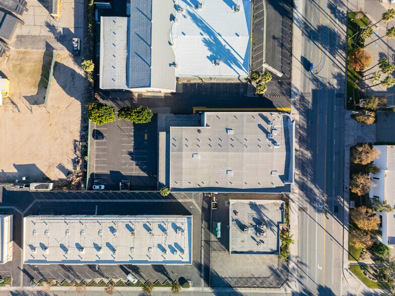 1090 S Arrowhead Ave, San Bernardino, CA à vendre - Photo du bâtiment - Image 3 de 17