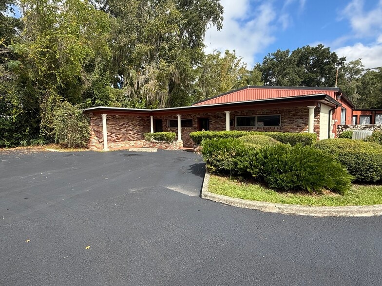 4141 NW 6th St, Gainesville, FL for lease - Building Photo - Image 1 of 16