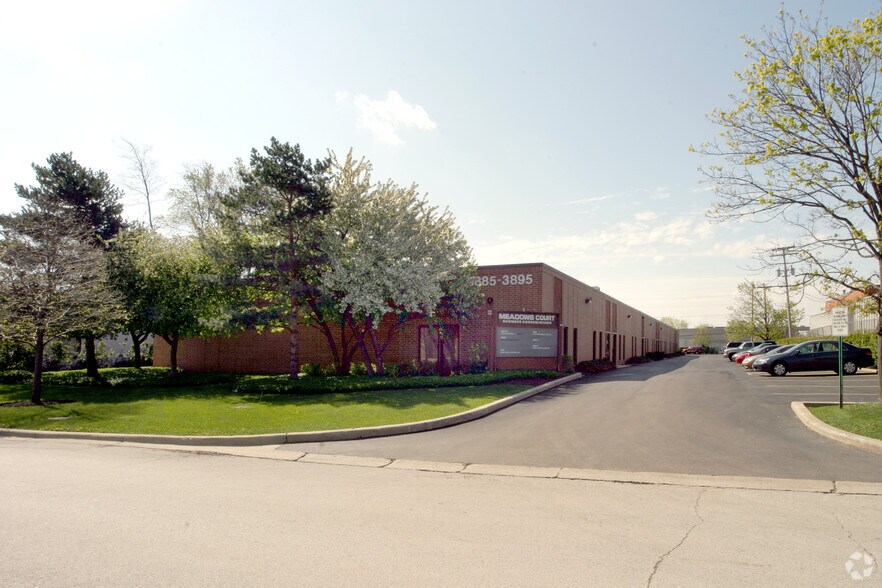 3885 Industrial Ave, Rolling Meadows, IL à louer - Photo du bâtiment - Image 2 de 15