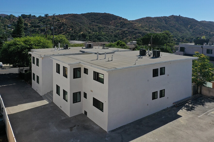 7323 Valmont St, Tujunga, CA for sale - Building Photo - Image 3 of 11