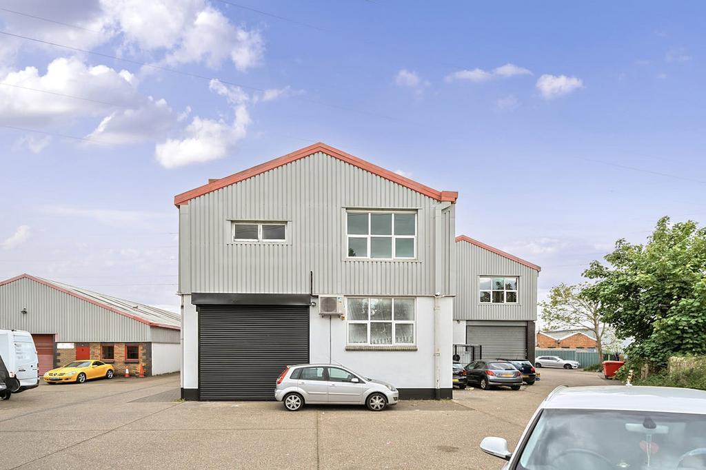 Arundel Rd, Uxbridge for lease Building Photo- Image 1 of 28