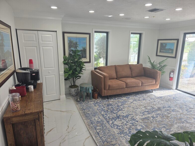 1100 SW Martin Downs Blvd, Palm City, FL à vendre - Photo du bâtiment - Image 2 de 3