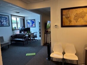 50 Gerard St, Huntington, NY for lease Interior Photo- Image 2 of 7