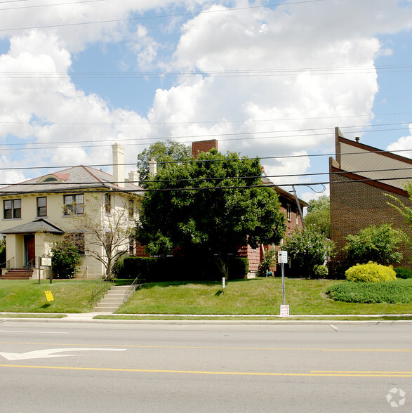 3474 N High St, Columbus, OH for lease - Building Photo - Image 3 of 24