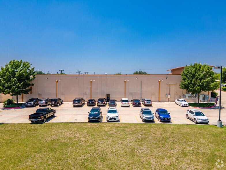 9820 Huebner Rd, San Antonio, TX à louer - Photo du bâtiment - Image 3 de 27
