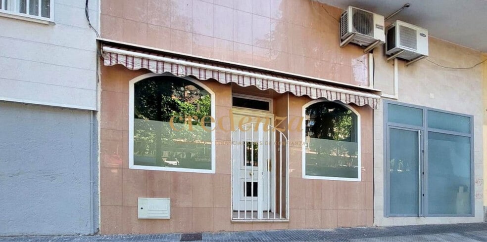 Retail in Alcorcón, Madrid for lease - Building Photo - Image 1 of 5