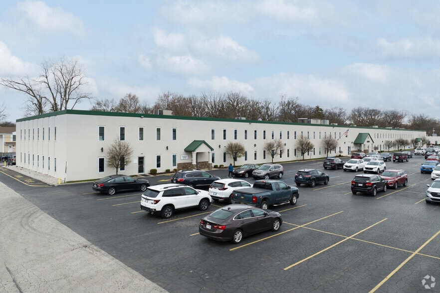 5151 Monroe St, Toledo, OH for lease - Building Photo - Image 1 of 14
