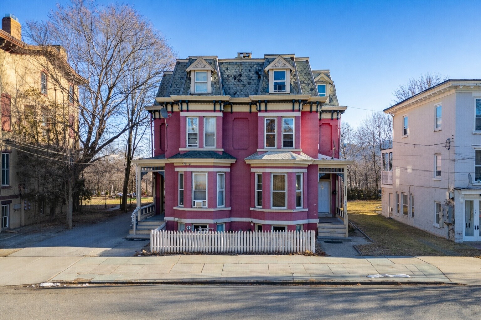 Historic Newburgh Multifamily Portfolio portfolio of 3 properties for sale on LoopNet.ca Primary Photo- Image 1 of 9