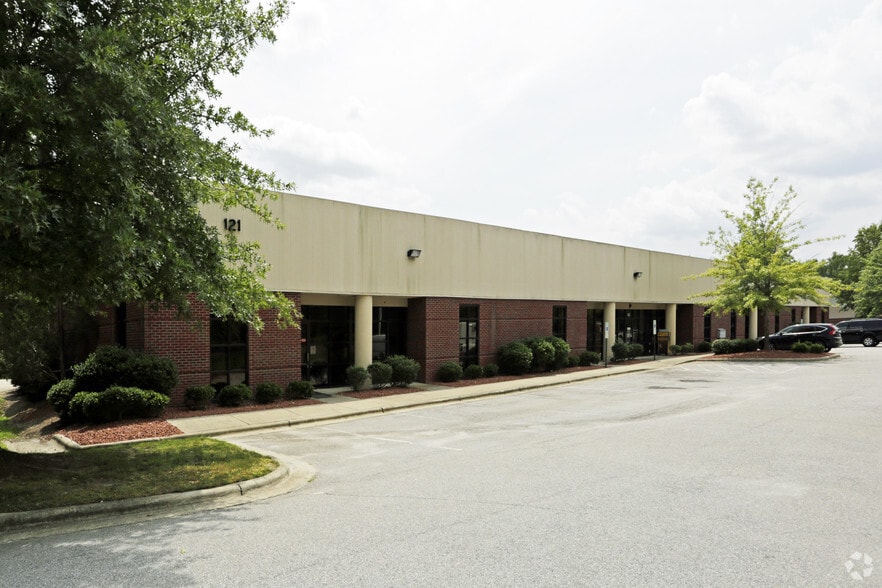 123-151 Sigma Dr, Garner, NC for lease - Primary Photo - Image 1 of 7
