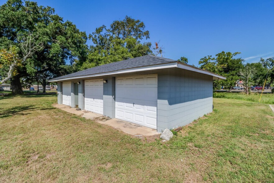 228 E Railroad St, Long Beach, MS à vendre - Photo du bâtiment - Image 3 de 21
