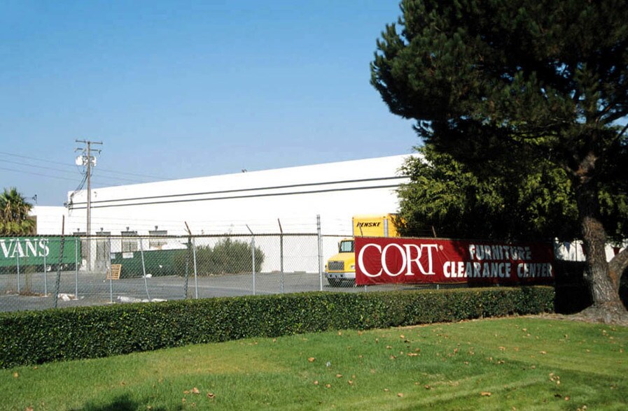 1217 W Artesia Blvd, Compton, CA à louer - Autre - Image 2 de 11