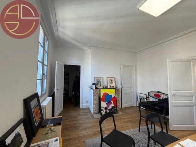 Office in Toulouse for lease Interior Photo- Image 1 of 7