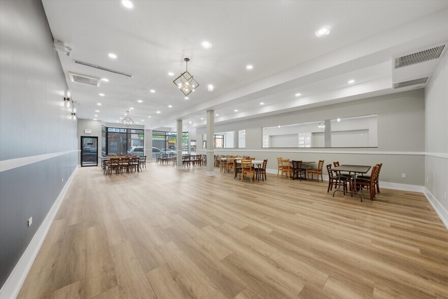 2548 W 59th St, Chicago, IL à vendre - Photo du bâtiment - Image 3 de 18
