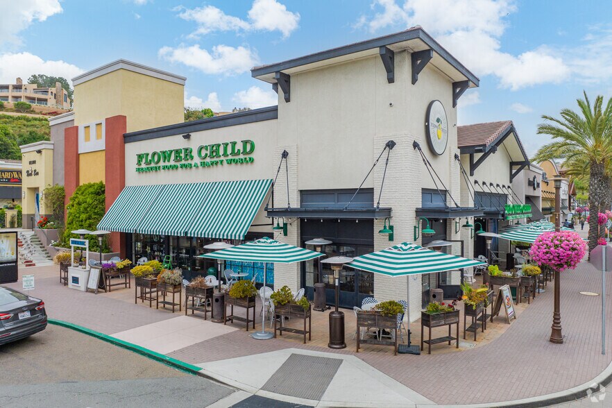 2610-2750 Via De La Valle, Del Mar, CA à louer - Photo du bâtiment - Image 3 de 8