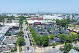 Plus de détails pour Bishop Plaza – Commerce de détail à vendre, Chicago, IL