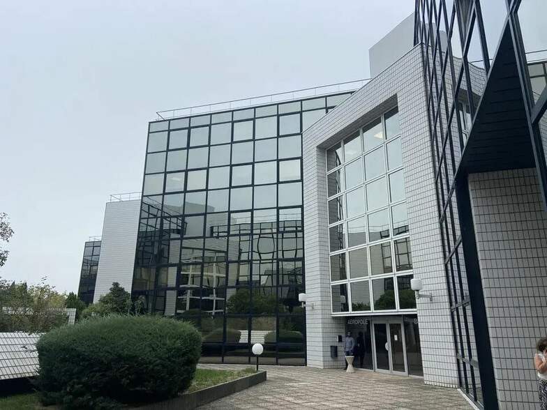 Bureau dans Blagnac à louer - Photo du bâtiment - Image 2 de 19