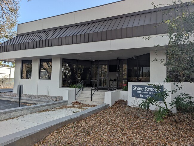 More details for 5905 Johns Rd, Tampa, FL - Flex for Lease