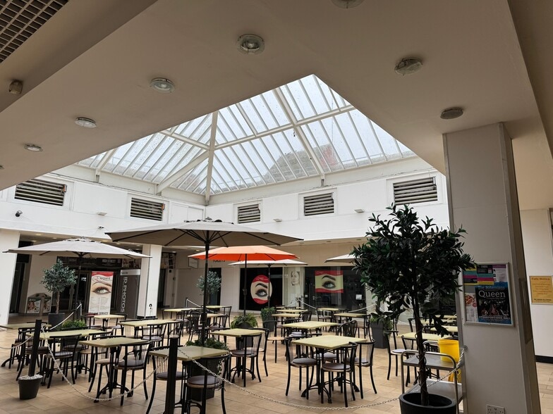 Vicar St, Kidderminster for lease - Building Photo - Image 3 of 9