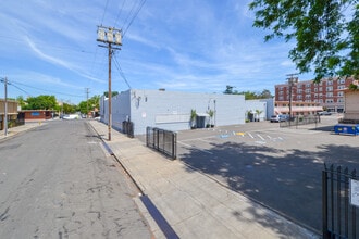 1029-1045 N El Dorado St, Stockton, CA à louer Autre- Image 2 de 6
