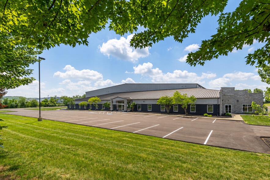 220 S Noah Dr, Saxonburg, PA for lease - Building Photo - Image 2 of 11