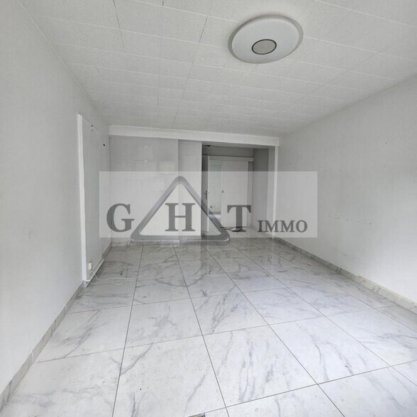 Retail in Aulnay-sous-Bois for sale - Interior Photo - Image 3 of 6
