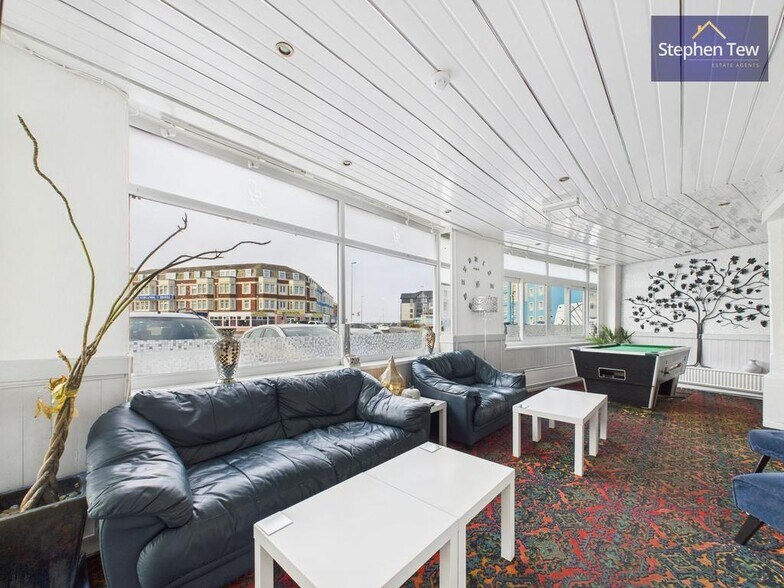 25 Clifton Dr, Blackpool à vendre - Photo du bâtiment - Image 3 de 34