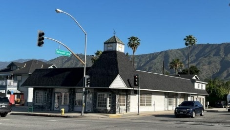 201-209 W Foothill Blvd, Glendora, CA for sale - Building Photo - Image 2 of 2