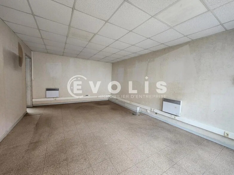 10 Avenue Docteur Schweitzer, Meyzieu à louer - Photo intérieure - Image 2 de 16