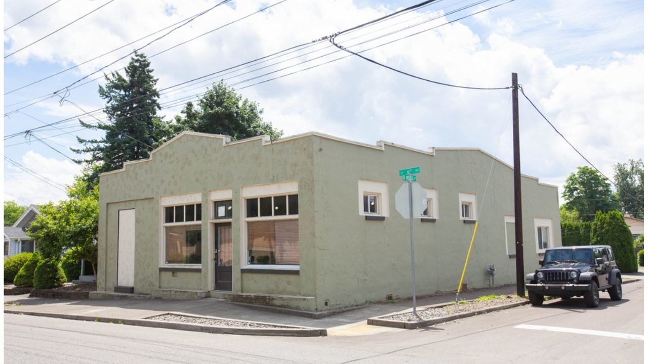 1902 SE Sixth Ave, Camas, WA à vendre Photo du bâtiment- Image 1 de 1