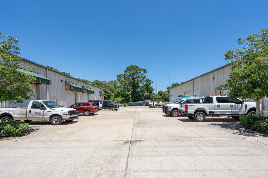 56 S Dixie Hwy, Saint Augustine, FL à louer - Photo du bâtiment - Image 3 de 6