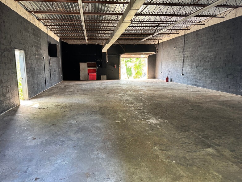 3010 Hamilton Ave, Baltimore, MD for sale - Building Photo - Image 3 of 6