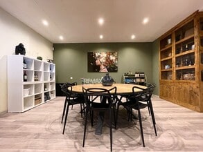 Retail in Roses, Gerona for lease Interior Photo- Image 2 of 25