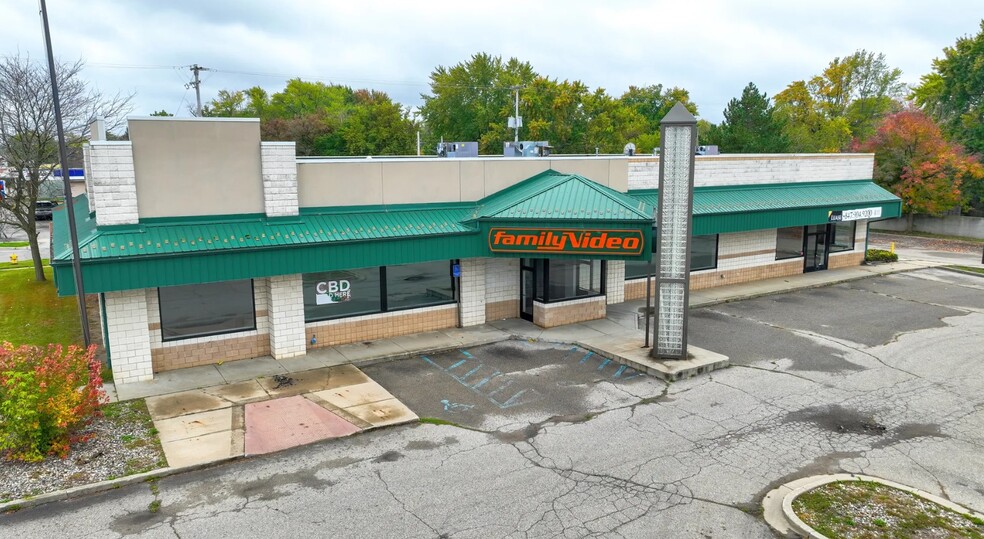 5620 S Saginaw St, Flint, MI for lease - Building Photo - Image 1 of 6