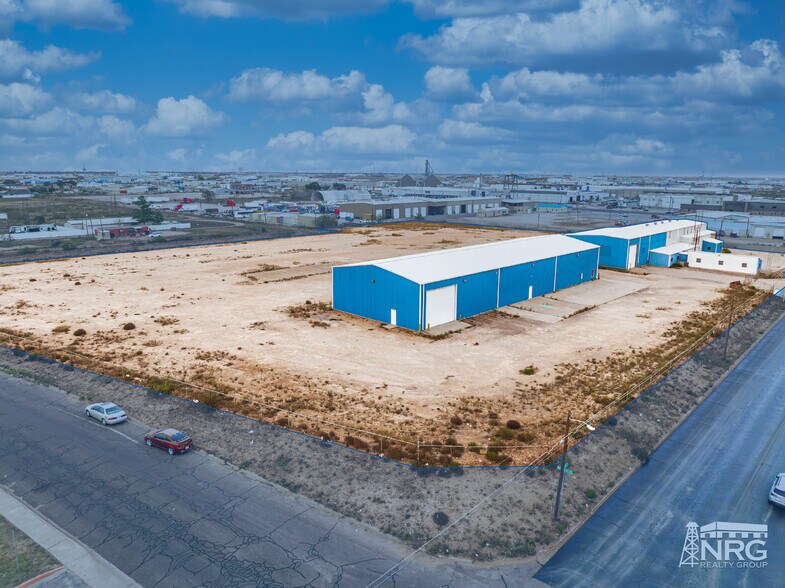 1551 Laredo Dr, Odessa, TX à louer - Photo du bâtiment - Image 3 de 14