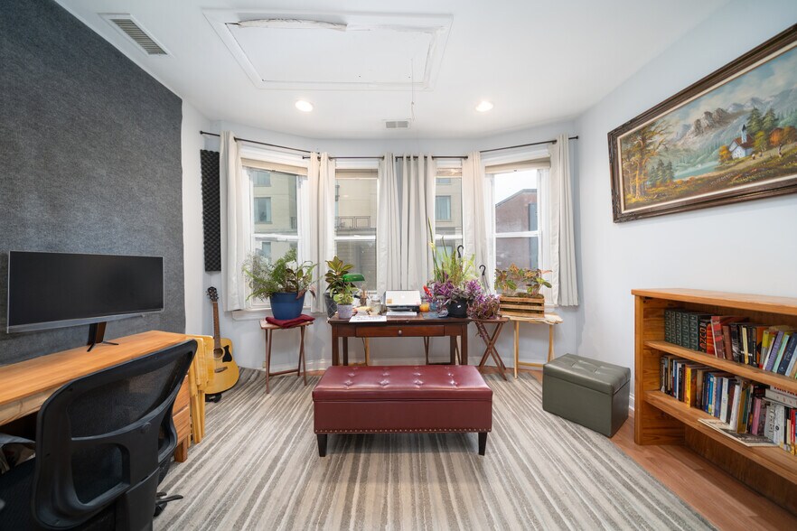 26 Orange Rd, Montclair, NJ à vendre - Photo du bâtiment - Image 3 de 39