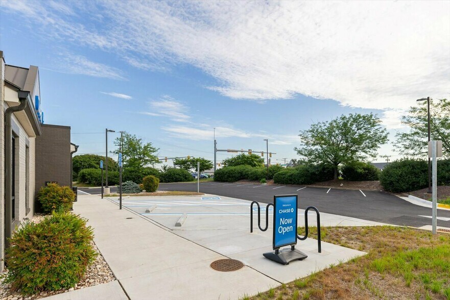 25 Banks Ford Pky, Fredericksburg, VA à vendre - Photo du bâtiment - Image 3 de 10