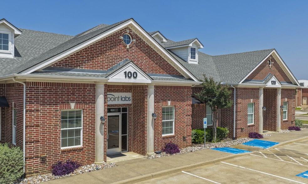4100 Fairway Dr, Carrollton, TX for sale - Building Photo - Image 2 of 11