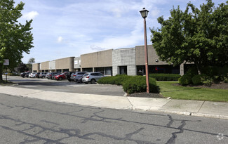 More details for 44 W Jefryn Blvd, Deer Park, NY - Industrial for Lease