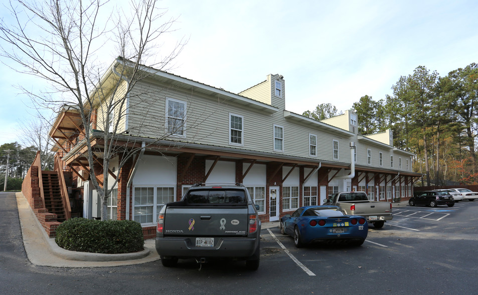 925 Sanders Rd, Cumming, GA for lease - Building Photo - Image 3 of 17