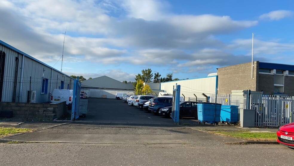 2 Inchyra Rd, Grangemouth for sale - Building Photo - Image 2 of 3