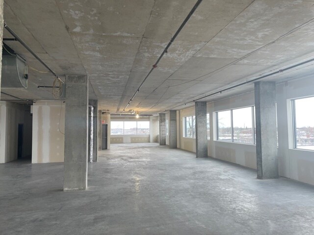 10205 Boul Pie-IX, Montréal, QC à louer - Photo intérieure - Image 3 de 13