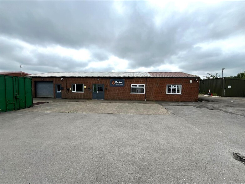 1 Tattershall Way, Louth for lease - Primary Photo - Image 1 of 1