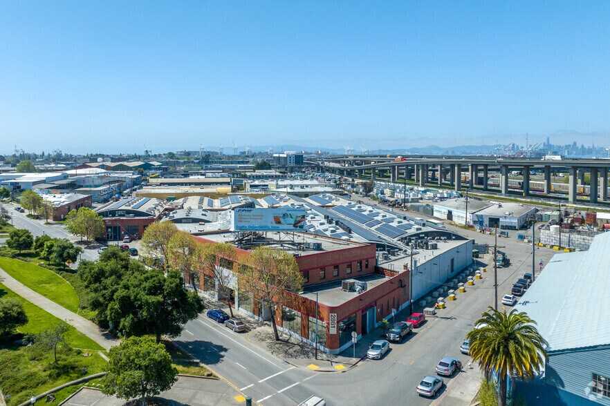 2801-2863 Mandela Pky, Oakland, CA à louer - Photo du bâtiment - Image 2 de 18