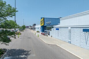 4302-4442 E New York St, Aurora, IL à louer - Photo du bâtiment - Image 3 de 7