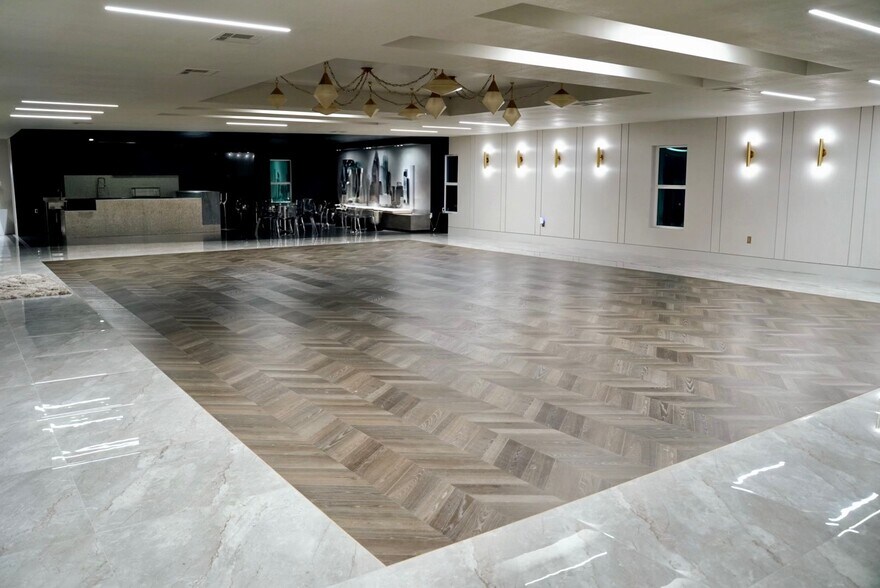 8203 John Martin Rd, Baytown, TX à louer - Photo du bâtiment - Image 3 de 8