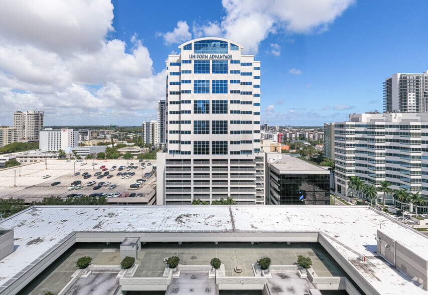 101 NE 3rd Ave, Fort Lauderdale, FL à louer - Photo du bâtiment - Image 3 de 48