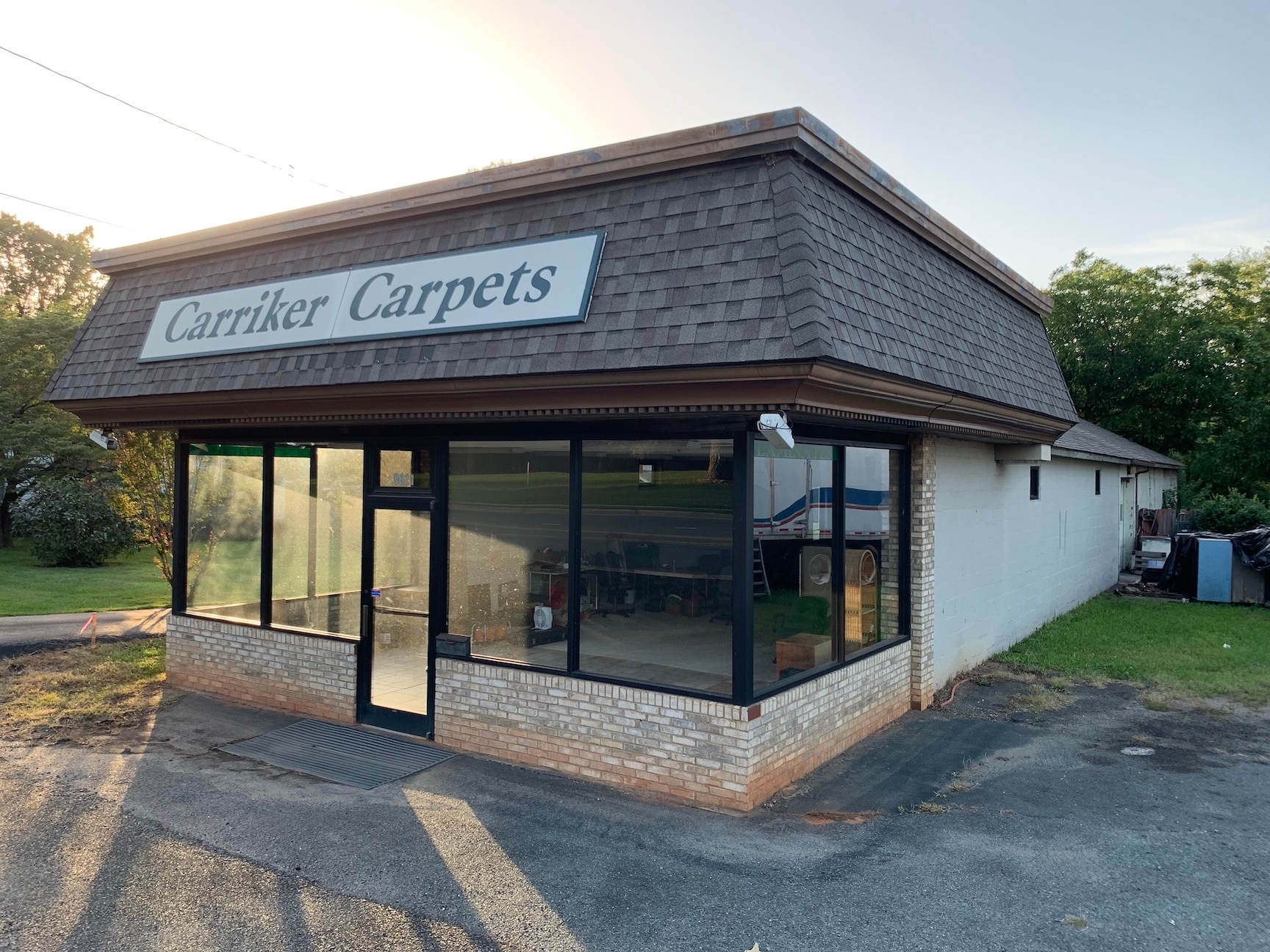 8611 Fairview Rd, Charlotte, NC for lease Primary Photo- Image 1 of 6