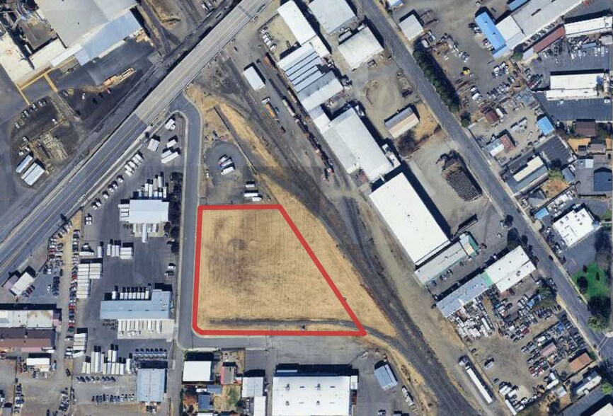 Oak Street St, Medford, OR for sale - Aerial - Image 2 of 2