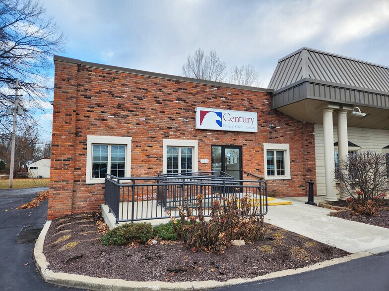 28253 Lorain Rd, North Olmsted, OH à vendre - Photo du bâtiment - Image 3 de 5