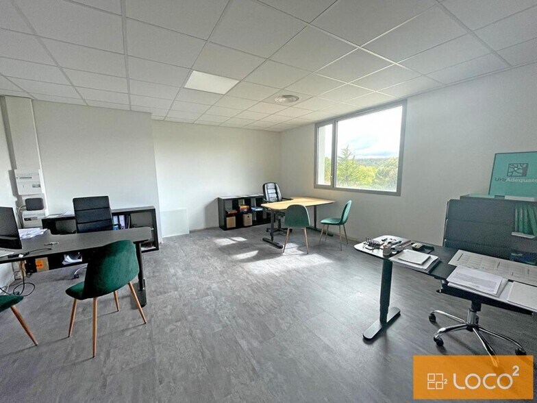 Office in Muret for lease - Building Photo - Image 2 of 13